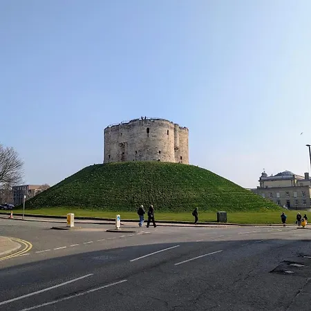 The Old Fire Station Luxury 요크