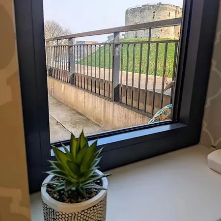 Апартаменты The Old Fire Station Luxury